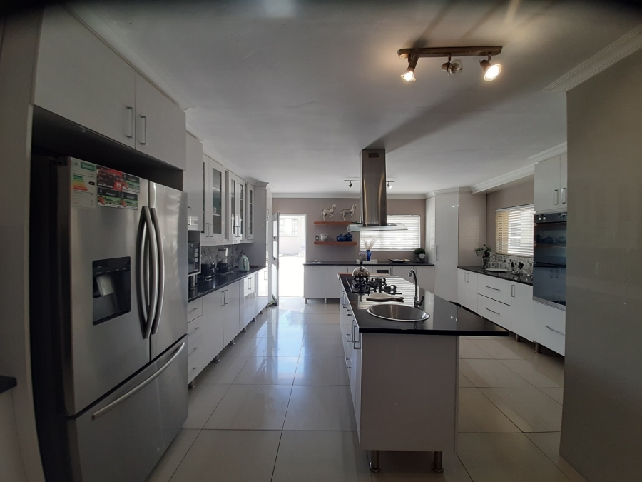 4 Bedroom Property for Sale in Abbotsford Eastern Cape